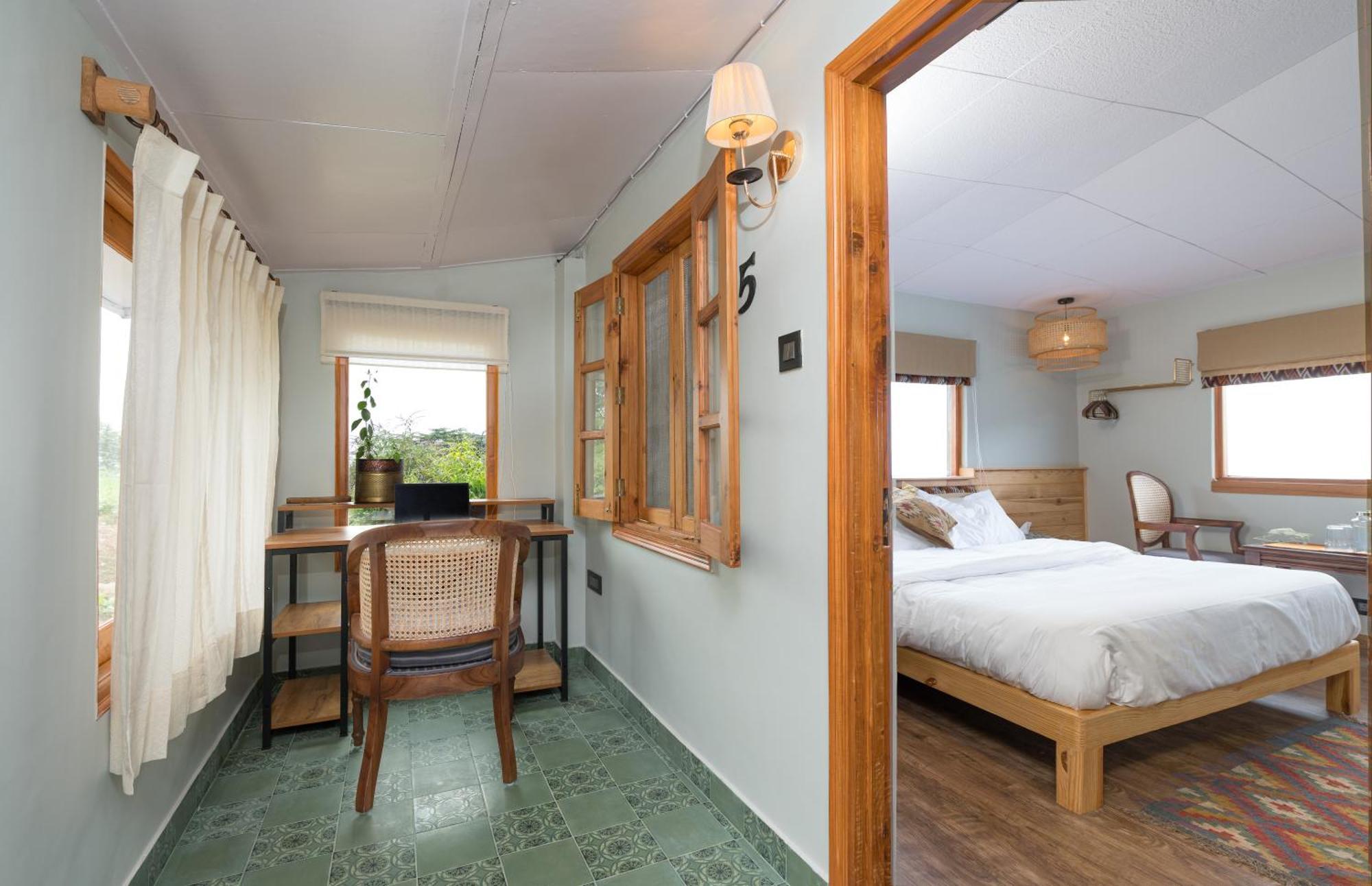 Cedar Hill Lodge - A Boutique Homestay Mashobra Extérieur photo